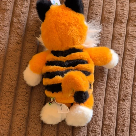 Target Orange and White Plush with Pink Heart - Picture 5 of 6